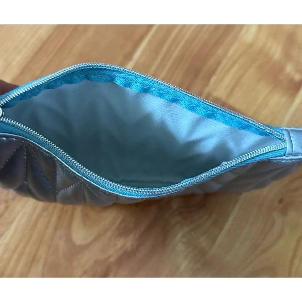 Ipsy‎ Makeup Bag Silver January 2026 No Cosmetics Bag Only Metallic Look NEW